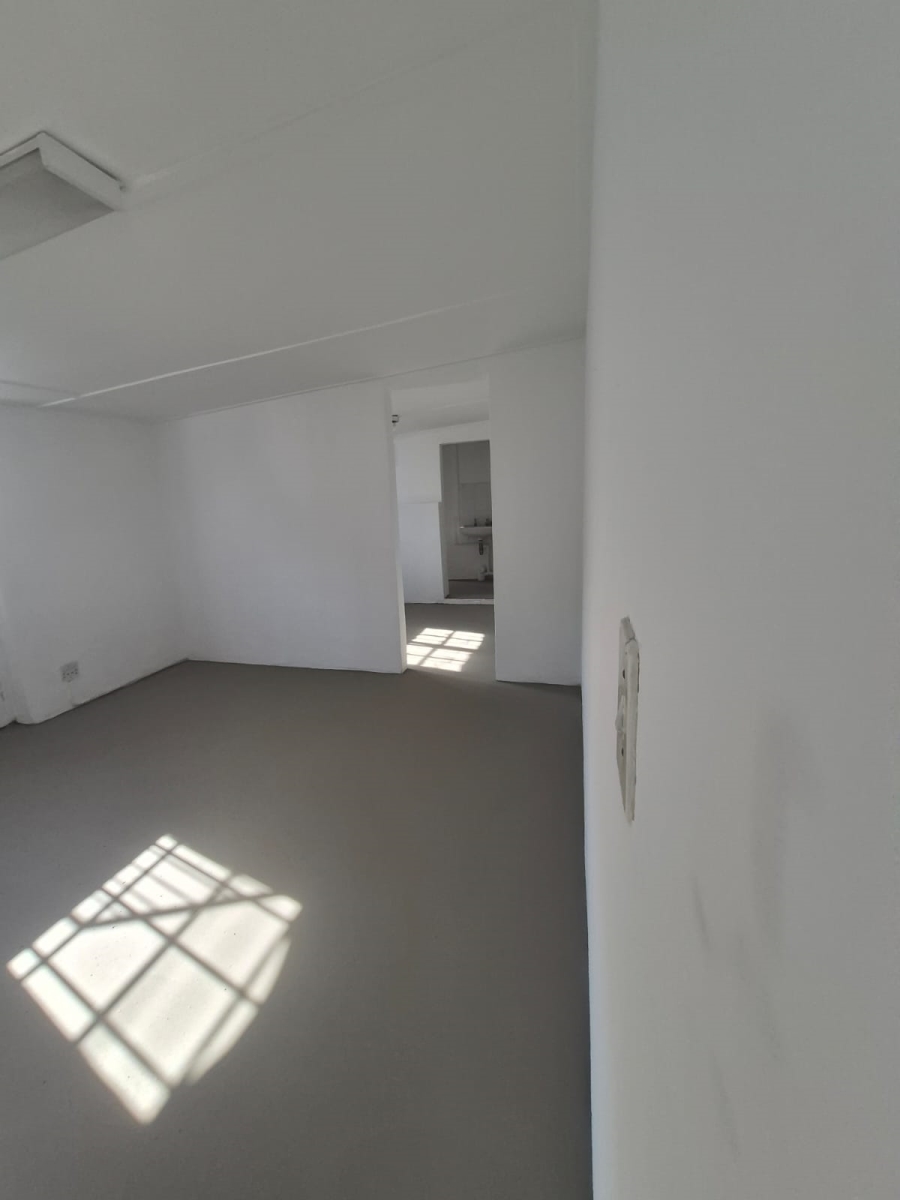 To Let Commercial Property for Rent in Claremont Western Cape